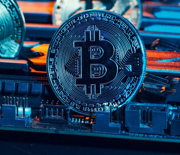 Comment les technologies de blockchain peuvent-elles être utilisées pour sécuriser les contrats intelligents?